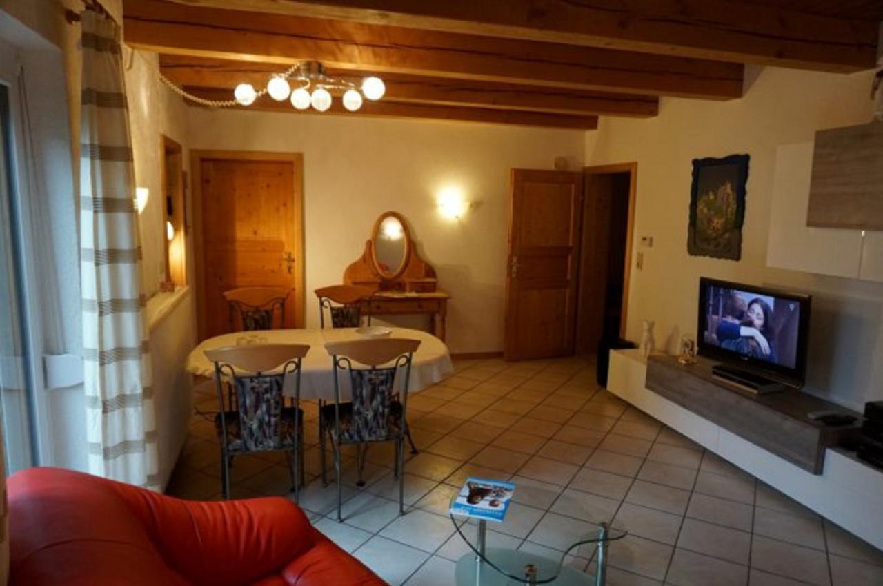 גונצנהאוזן Ferienwohnung Naefelt מראה חיצוני תמונה